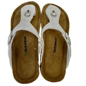 NWT Softmoc SANDALS